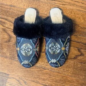 Seychelles “In Your Dreams” Brocade Faux Fur Mule — Size 8